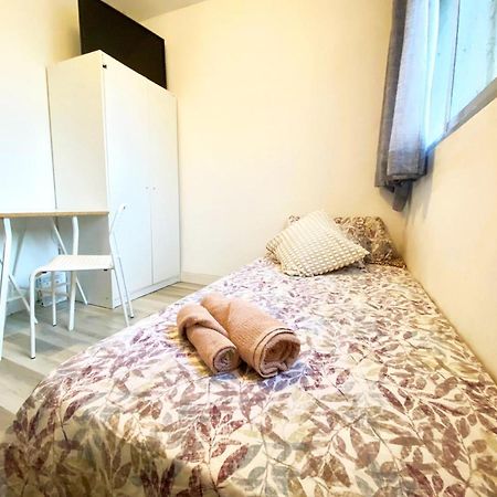Valencia Guest Rooms Near The Beach In Shared Apartment Exteriér fotografie