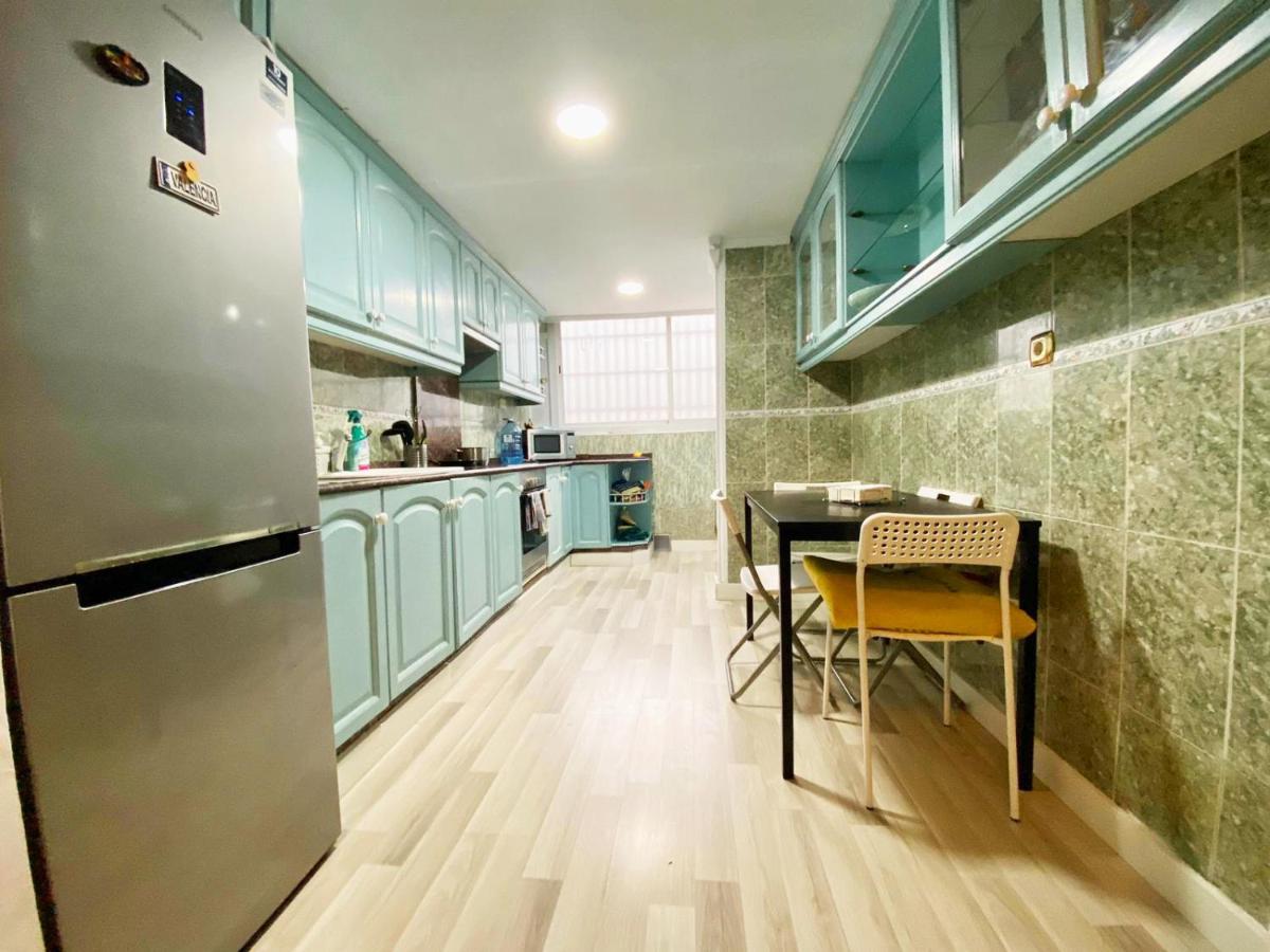 Valencia Guest Rooms Near The Beach In Shared Apartment Exteriér fotografie
